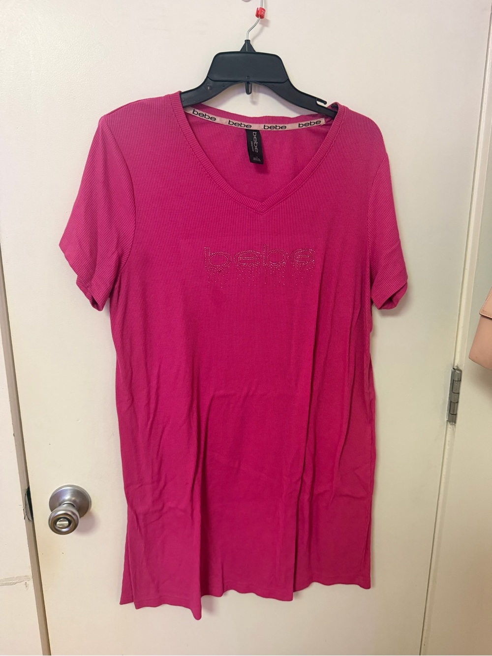 bebe Pink V-Neck Short Sleeve Logo sleeping dress